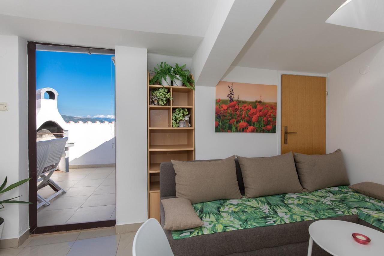 Apartment & Rooms Ivica Кърк Екстериор снимка