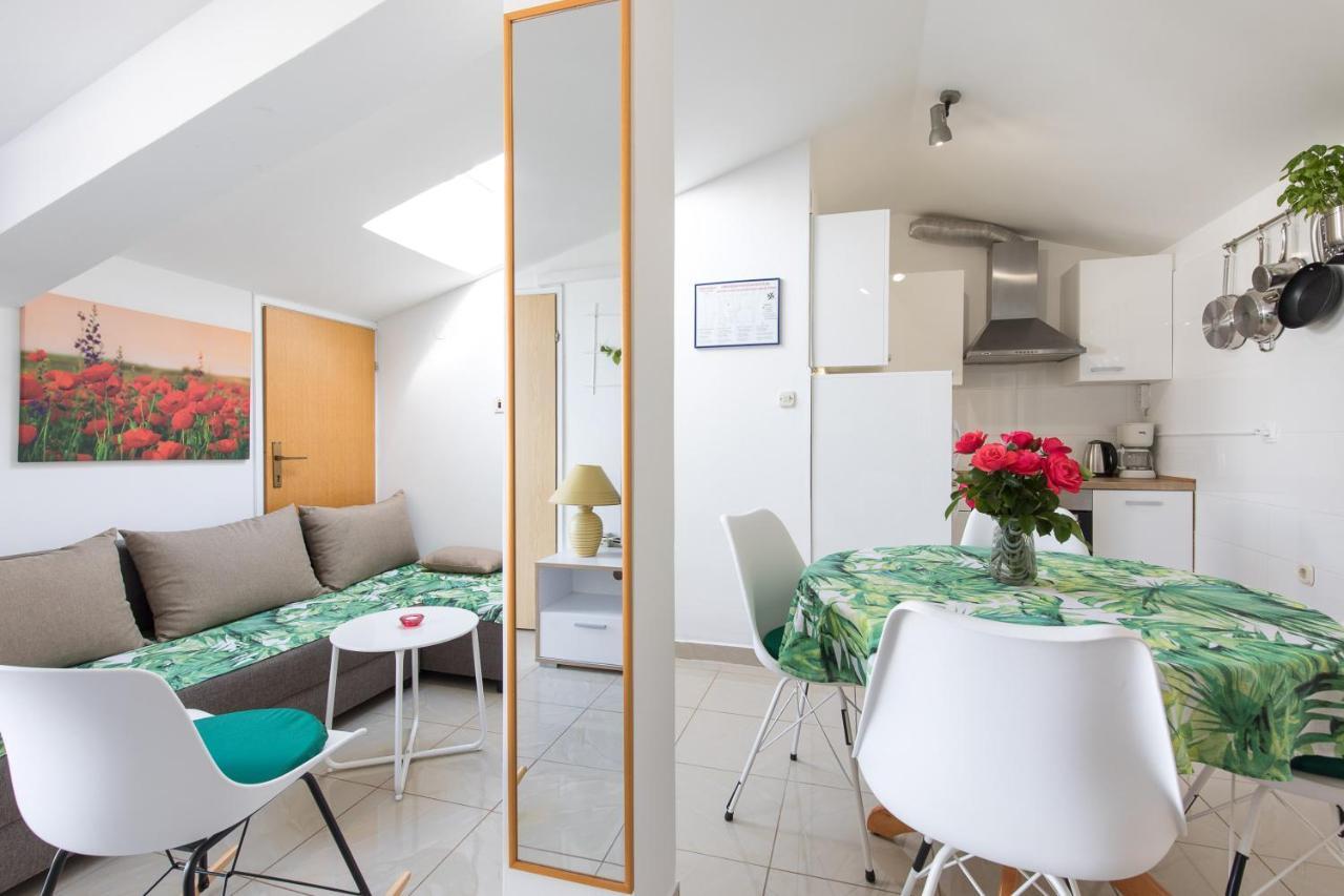 Apartment & Rooms Ivica Кърк Екстериор снимка